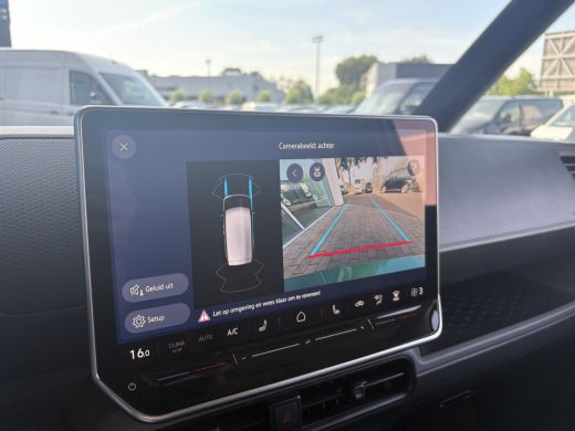 Volkswagen ID. Buzz Cargo Cargo Bulli Limited Edition 286PK | Trekhaak | App Connect | 3 Zits Achteruitrijcamera | App conn... ActivLease financial lease