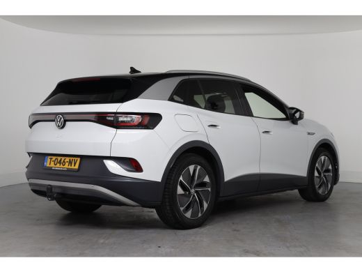 Volkswagen ID.4 First 77 kWh | Trekhaak | LED | SOH 95% | Sfeerverlichting | Camera | Navi | Clima | Stoelverwarm... ActivLease financial lease
