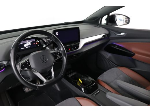 Volkswagen ID.4 First 77 kWh | Trekhaak | LED | SOH 95% | Sfeerverlichting | Camera | Navi | Clima | Stoelverwarm... ActivLease financial lease