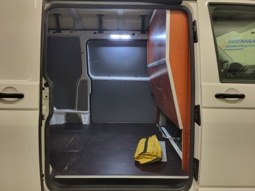 Volkswagen Transporter 2.0TDI 150pk L2/H2 Automaat Euro 6! ActivLease financial lease