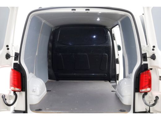 Volkswagen Transporter T6.1 2.0 TDI 150pk L1H1 Airco/CarPlay 03-2021 ActivLease financial lease