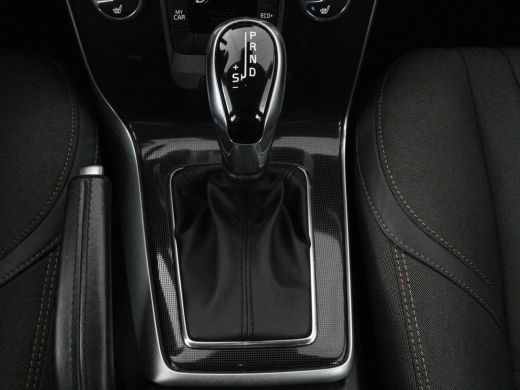 Volvo  V40 Cross Country 1.5 T3 Edition+ | Trekhaak | Stoelverwarming | Navigatie | Climate control | Blueto... ActivLease financial lease