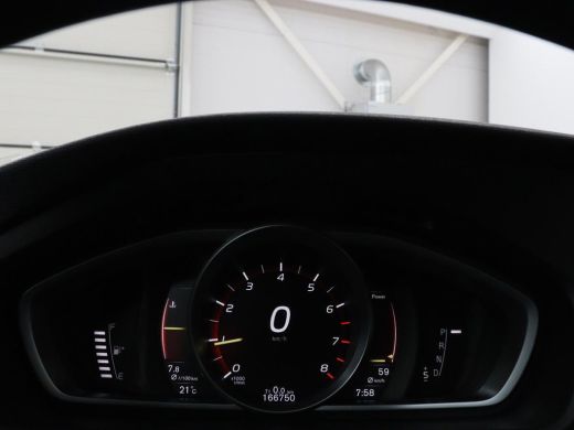 Volvo  V40 Cross Country 1.5 T3 Edition+ | Trekhaak | Stoelverwarming | Navigatie | Climate control | Blueto... ActivLease financial lease