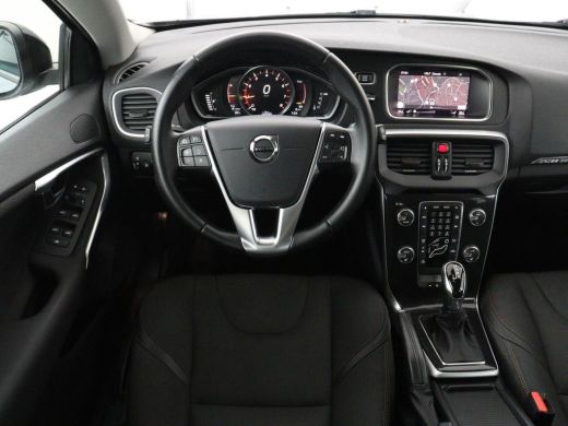 Volvo  V40 Cross Country 1.5 T3 Edition+ | Trekhaak | Stoelverwarming | Navigatie | Climate control | Blueto... ActivLease financial lease