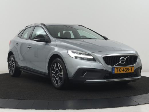 Volvo  V40 Cross Country 1.5 T3 Edition+ | Trekhaak | Stoelverwarming | Navigatie | Climate control | Blueto... ActivLease financial lease