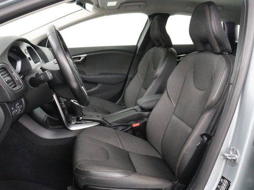 Volvo  V40 Cross Country 1.5 T3 Edition+ | Trekhaak | Stoelverwarming | Navigatie | Climate control | Blueto... ActivLease financial lease