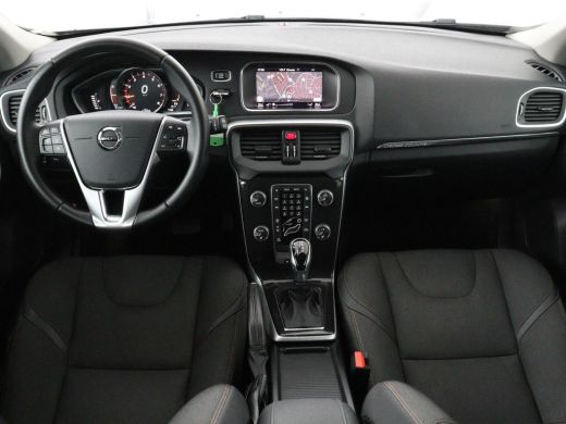Volvo  V40 Cross Country 1.5 T3 Edition+ | Trekhaak | Stoelverwarming | Navigatie | Climate control | Blueto... ActivLease financial lease