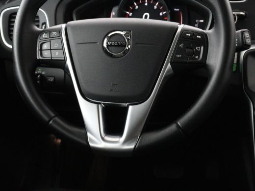 Volvo  V40 Cross Country 1.5 T3 Edition+ | Trekhaak | Stoelverwarming | Navigatie | Climate control | Blueto... ActivLease financial lease