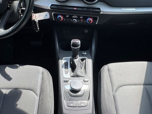 Audi Q2 35 150pk TFSI Advanced edition Parkeerhulp achter | MMI navigatie plus MMI touch | Cruise control ActivLease financial lease