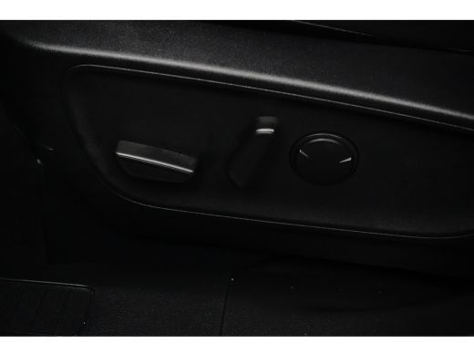 Ford Kuga Plug-In Hybrid ST-Line X | PANODAK | ADAPTIVE CRUISE | 360&deg; CAMERA | ELEKTR. TREKHAAK | AGR STOEL... ActivLease financial lease