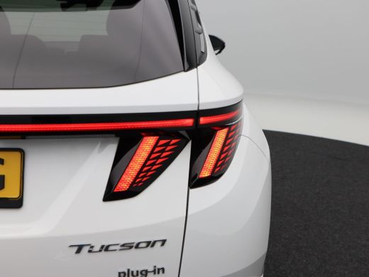Hyundai Tucson 1.6 T-GDi 265 Pk PHEV Premium Sky 4WD | Stoel Verwarming/Ventilatie  | Panoramadak | Trekhaak | 3... ActivLease financial lease