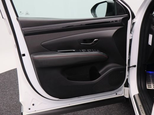Hyundai Tucson 1.6 T-GDi 265 Pk PHEV Premium Sky 4WD | Stoel Verwarming/Ventilatie  | Panoramadak | Trekhaak | 3... ActivLease financial lease