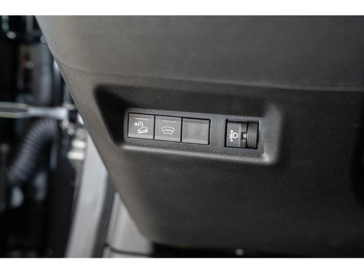 Jeep Avenger 54 kWh | Tot 8 Jaar Garantie | Warmtepomp | Stoelverwarming | Navigatie | Camera | Apple Carplay ... ActivLease financial lease