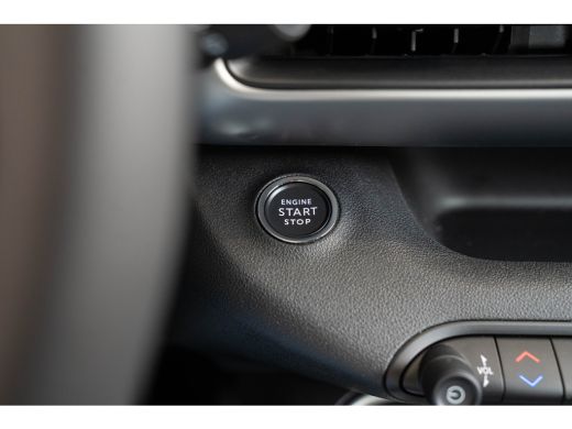 Jeep Avenger 54 kWh | Tot 8 Jaar Garantie | Warmtepomp | Stoelverwarming | Navigatie | Camera | Apple Carplay ... ActivLease financial lease