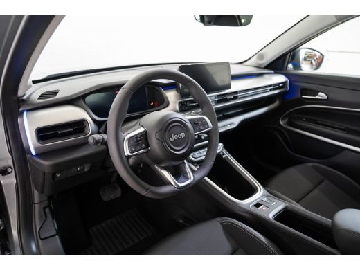 Jeep Avenger Summit 54 kWh | Camera | Climate Controle | Apple Carplay & Android Auto | Keyless | Parkeersenso... ActivLease financial lease