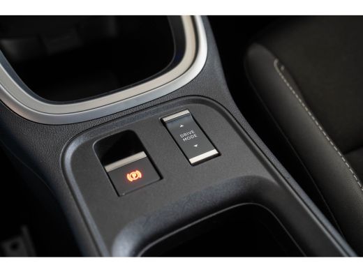 Jeep Avenger Summit 54 kWh | Camera | Climate Controle | Apple Carplay & Android Auto | Keyless | Parkeersenso... ActivLease financial lease
