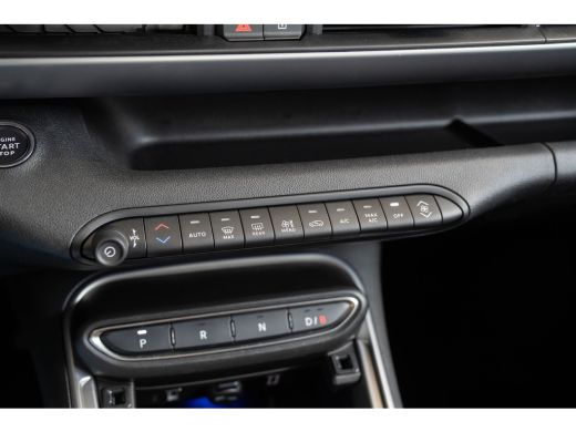 Jeep Avenger Summit 54 kWh | Camera | Climate Controle | Apple Carplay & Android Auto | Keyless | Parkeersenso... ActivLease financial lease