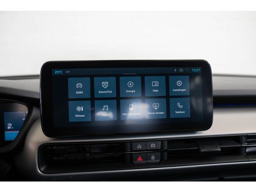 Jeep Avenger Summit 54 kWh | Camera | Climate Controle | Apple Carplay & Android Auto | Keyless | Parkeersenso... ActivLease financial lease