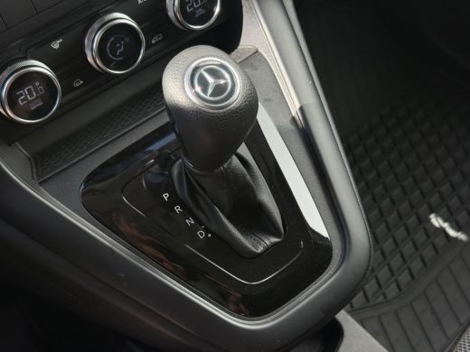 Mercedes-Benz eCitan 112 51kWh L2 284 WLTP 97.9% (SOH) Camera MBUX Trekhaak 75kW Snelladen Apple Carplay Cruise Control ActivLease financial lease