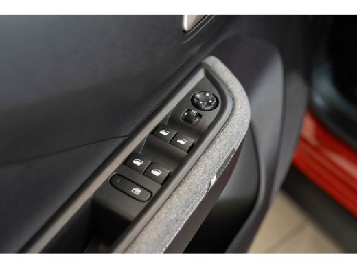 Opel Frontera Electric GS 44 kWh | Tot 8 Jaar Garantie | Stoel & Stuurverwarming | Camera | Navigatie | Apple C... ActivLease financial lease