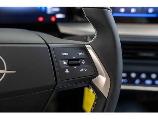 Opel Frontera Electric GS 44 kWh | Tot 8 Jaar Garantie | Stoel & Stuurverwarming | Camera | Navigatie | Apple C... ActivLease financial lease