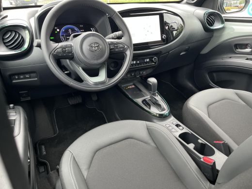 Toyota Aygo Hybrid 115 envy | All-in prijs | JBL pakket | Stoelverwarming | Camera | ActivLease financial lease