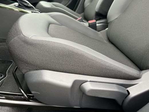 Toyota Aygo Hybrid 115 envy | All-in prijs | JBL pakket | Stoelverwarming | Camera | ActivLease financial lease