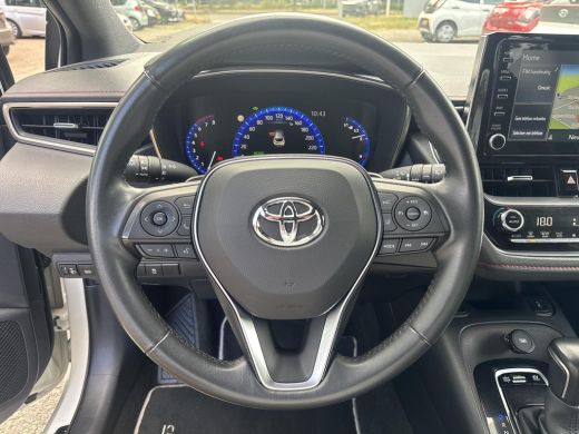 Toyota Corolla 2.0 Hybrid Executive ActivLease financial lease