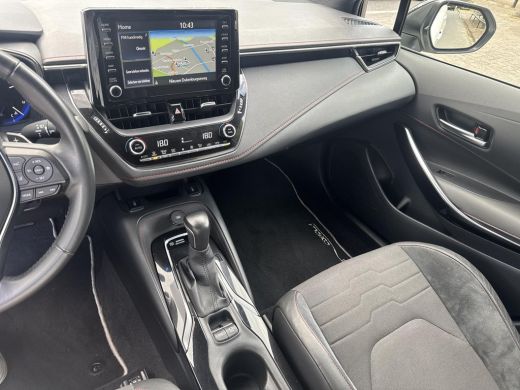 Toyota Corolla 2.0 Hybrid Executive ActivLease financial lease