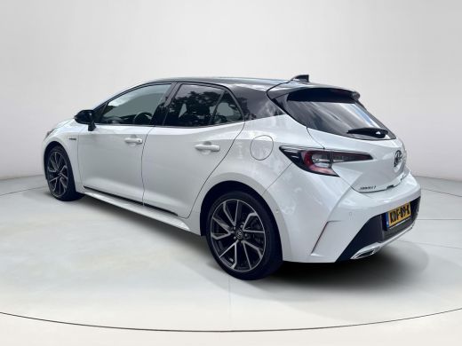 Toyota Corolla 2.0 Hybrid Executive ActivLease financial lease
