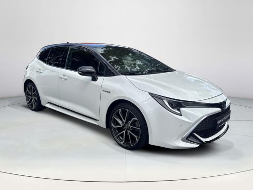Toyota Corolla 2.0 Hybrid Executive ActivLease financial lease
