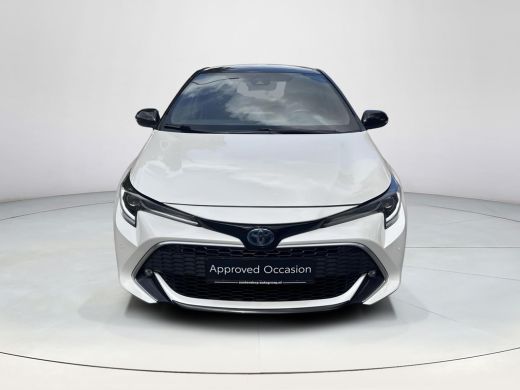 Toyota Corolla 2.0 Hybrid Executive ActivLease financial lease