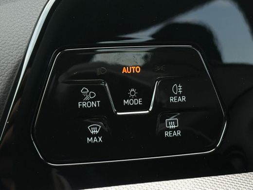 Volkswagen Golf Style Edition eHybrid | 'App-Connect' draadloze smartphone integratie | Afstandscontrolesysteem (... ActivLease financial lease