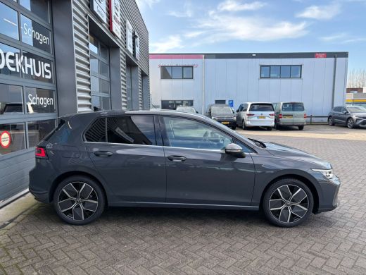 Volkswagen Golf Style Edition eHybrid | 'App-Connect' draadloze smartphone integratie | Afstandscontrolesysteem (... ActivLease financial lease