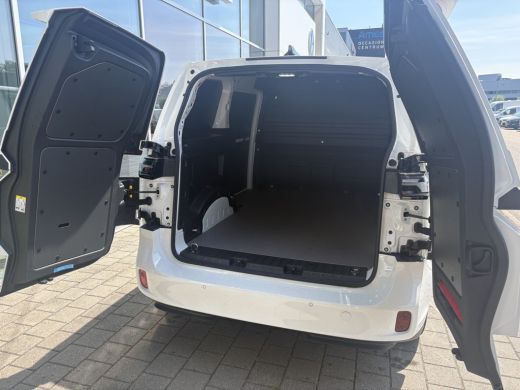 Volkswagen ID. Buzz Cargo Cargo Bulli Limited Edition 286PK | Trekhaak | App Connect | 3 Zits Achteruitrijcamera | App conn... ActivLease financial lease