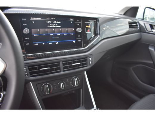 Volkswagen Polo Life Edition | 'App-Connect' smartphone integratie | Buitenspiegels elektrisch instel- verwarm- e... ActivLease financial lease