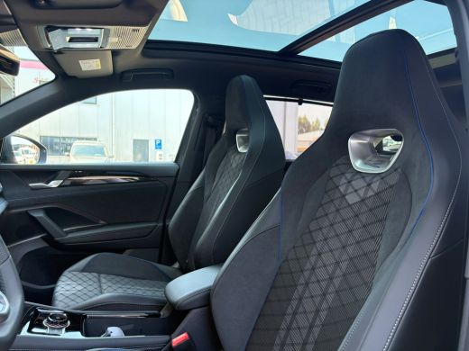 Volkswagen Tayron R-Line Edition | 'App-Connect' draadloze smartphone integratie | Automatische afstandsregeling (A... ActivLease financial lease