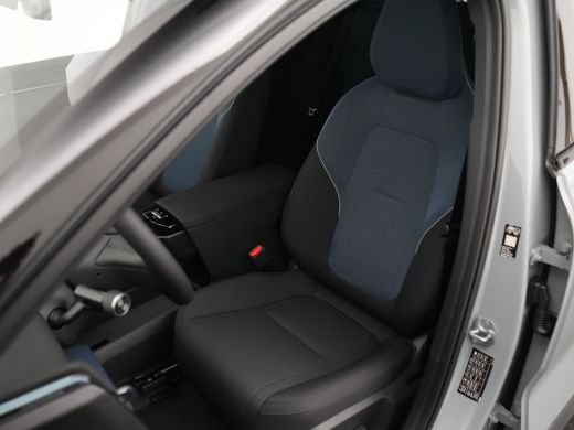 Volvo  EX30 P3 Plus Europa 51 kWh | Elek. Stoelen | Getint Glas | Harman/Kardon | Keyless | Elek kofferklep |... ActivLease financial lease