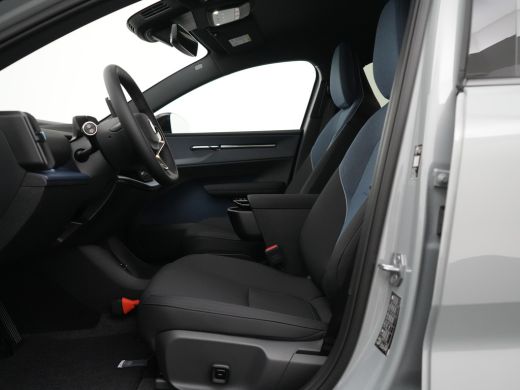 Volvo  EX30 P3 Plus Europa 51 kWh | Elek. Stoelen | Getint Glas | Harman/Kardon | Keyless | Elek kofferklep |... ActivLease financial lease