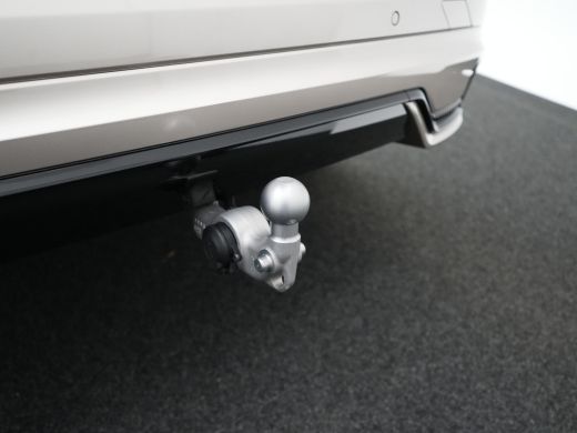Volvo  XC60 T8 Recharge Ultra Dark Executive | Luchtvering | Bowers & Wilkins | Head-Up | Nappa | Stoelventil... ActivLease financial lease