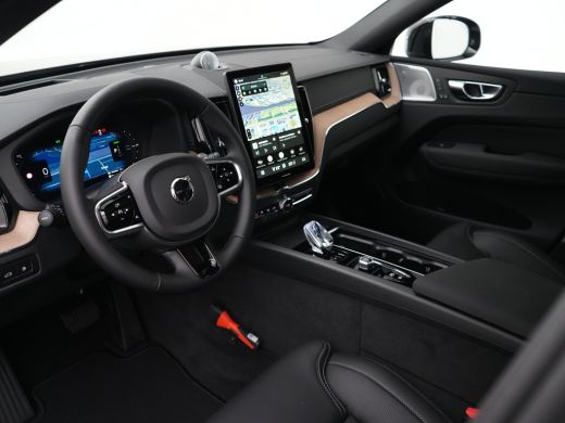 Volvo  XC60 T8 Recharge Ultra Dark Executive | Luchtvering | Bowers & Wilkins | Head-Up | Nappa | Stoelventil... ActivLease financial lease