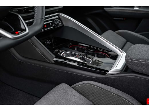 Audi Q5 2.0 TFSI e-hybrid quattro S edition 299 PK | Trekhaak | Luchtvering | Elek. stoelen | LED Koplamp... ActivLease financial lease