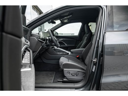 Audi Q5 2.0 TFSI e-hybrid quattro S edition 299 PK | Trekhaak | Luchtvering | Elek. stoelen | LED Koplamp... ActivLease financial lease