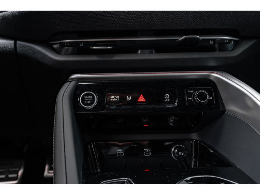 Audi Q5 2.0 TFSI e-hybrid quattro S edition 299 PK | Trekhaak | Luchtvering | Elek. stoelen | LED Koplamp... ActivLease financial lease