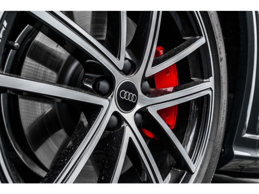 Audi Q5 2.0 TFSI e-hybrid quattro S edition 299 PK | Trekhaak | Luchtvering | Elek. stoelen | LED Koplamp... ActivLease financial lease