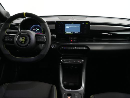 Abarth 600e Turismo 240pk DEMO-DEAL! Tot 8 Jaar Garantie! | Sportstoelen | Navigatie by App | Parkeersensoren... ActivLease financial lease