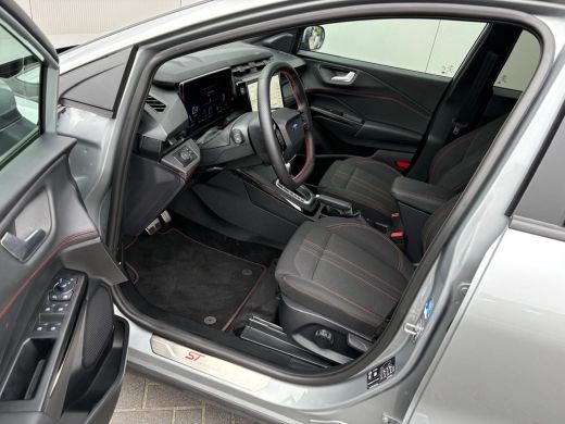 Ford Puma 155PK EcoB. Automaat Hybrid ST-line 360-camera/Stoel-stuurverwarming/Adapt.-cruise ActivLease financial lease