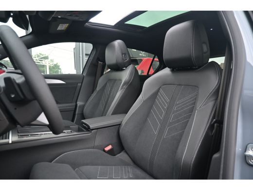 Opel Astra Electric 58 kWh Ultimate DEMO-DEAL! Tot 8 Jaar Garantie! | Schuif-/Kanteldak | Massage | Elektr. ... ActivLease financial lease