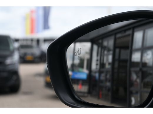 Opel Corsa-e Long Range GS 51 kWh DEMO-DEAL! | Stuur/Stoelverwarming | Navigatie | Dodehoek-Detectie | Keyless... ActivLease financial lease