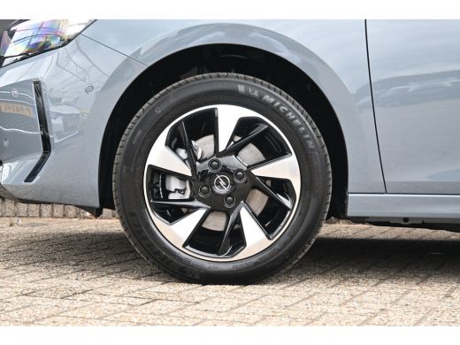 Opel Corsa-e Long Range GS 51 kWh DEMO-DEAL! | Stuur/Stoelverwarming | Navigatie | Dodehoek-Detectie | Keyless... ActivLease financial lease